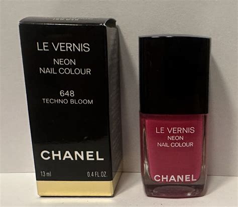 chanel le vernis lunga tenuta 648 techno bloom|Chanel le vernis nails.